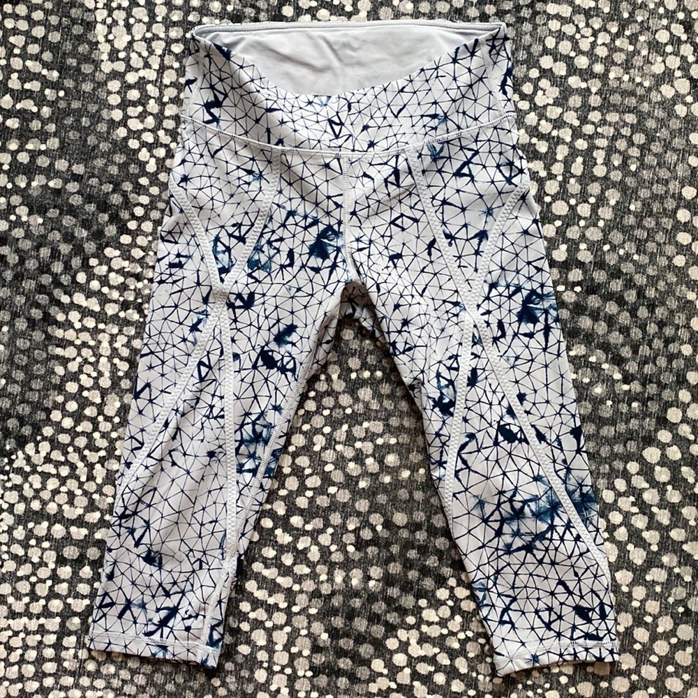 Lululemon leggings size 8 gray/navy